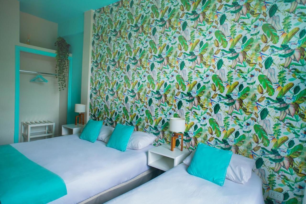 Hotel City بوساداس المظهر الخارجي الصورة